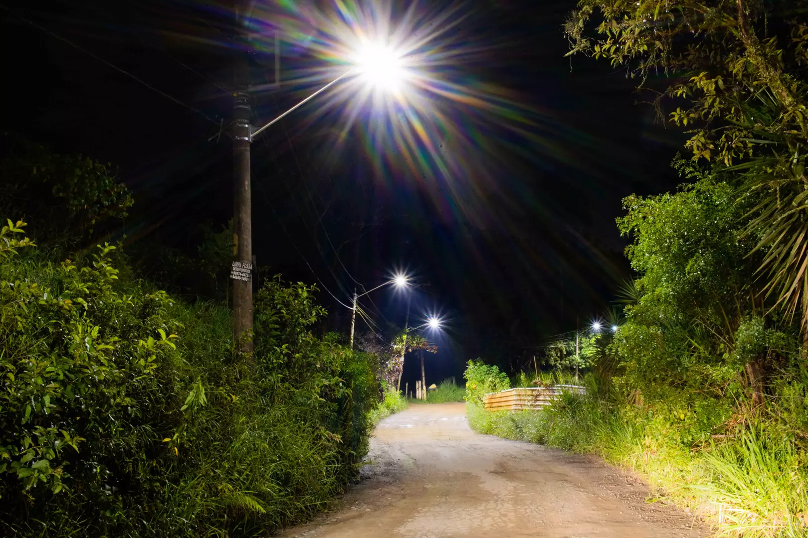 Ilumina Cotia: ruas do Tabuleiro Verde passam a contar com iluminação pública